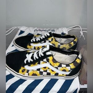 Customs Sunflowers Old Skool Vans